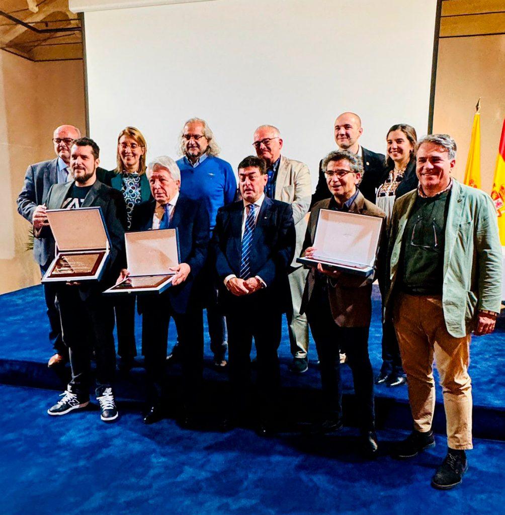 El diario digital de cine y series Decine21 ha sido galardonado en la primera edición de Valdeolmos-Alapardo Film Festival (VAFF), dedicado a los cortos, por su apoyo al cine, a los jóvenes realizadores y al mundo de los cortos.